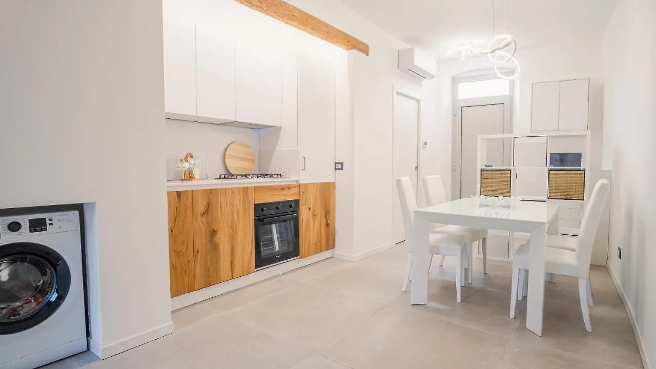 Elide Home Sweet Home - Italian Homing Padenghe sul Garda Apartment