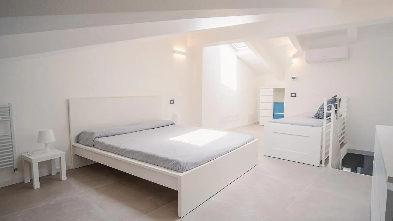 Apartment Elide Home Sweet Home - Italian Homing Padenghe sul Garda