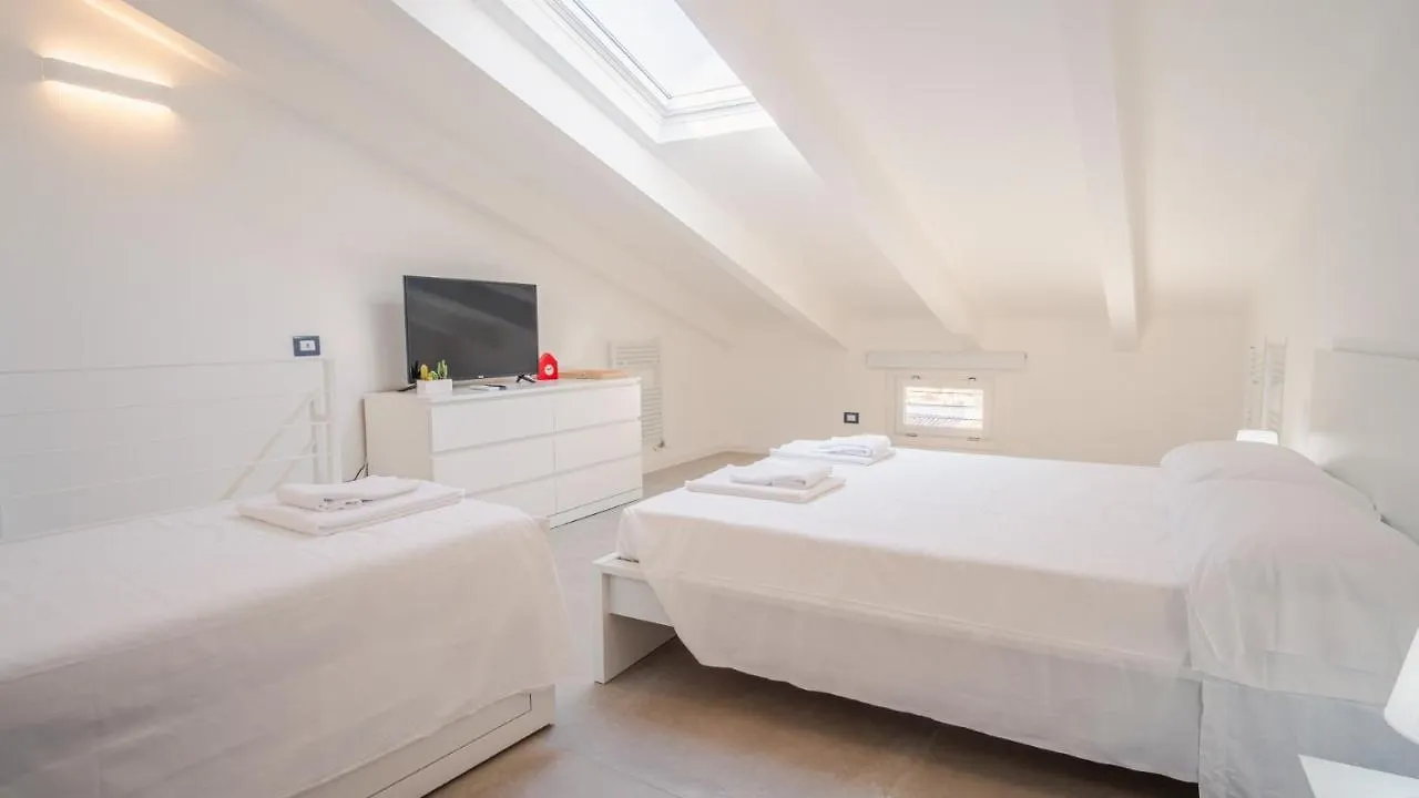 Apartment Elide Home Sweet Home - Italian Homing Padenghe sul Garda